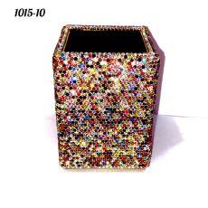 Стакан квадратный весь в стразах Мультицветной