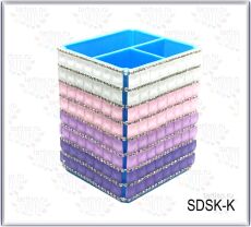 Стакан декоративный квадратный со стразами 4х-цветный СИРЕНЕВО-РОЗОВЫЙ